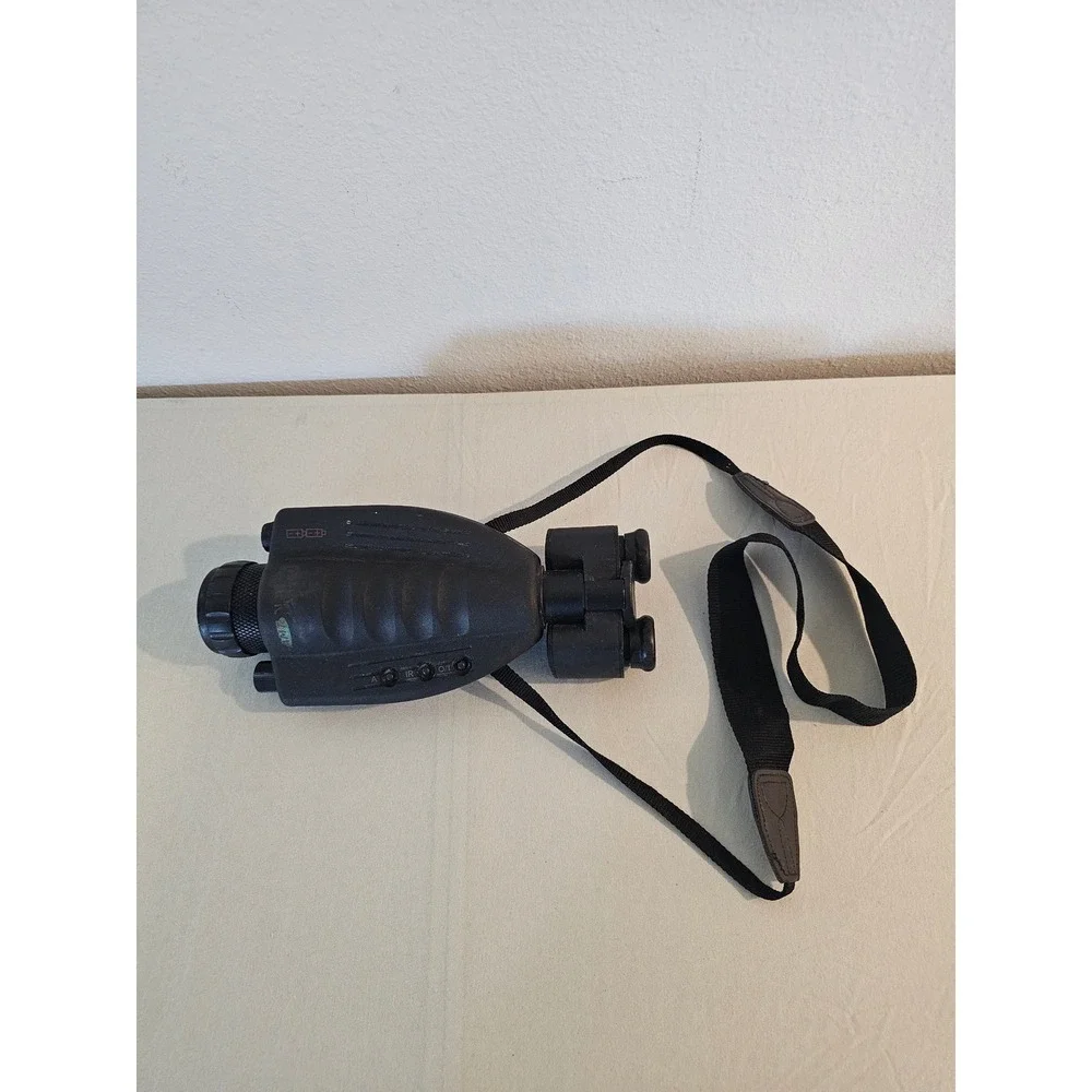 AMT Night Vision Binoculars with IR Illuminator and Neck Strap Black PARTS READ